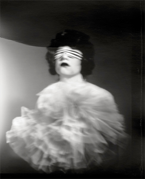 Pierrot, Le Cirque Noir, 2010 ©Sara Imloul